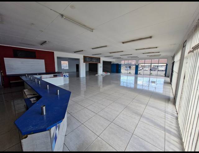 1,200M² RETAIL TO LET IN BEYERS PARK